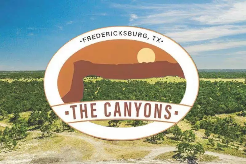 Canyons website pic w logo